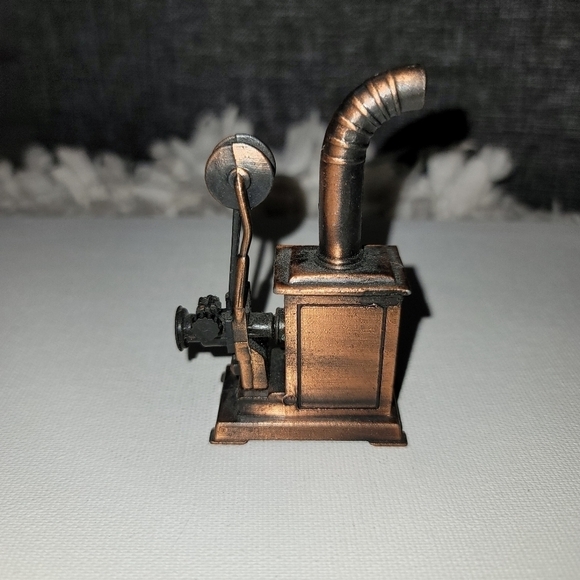 Vintage Die Cast Metal Miniature Film‎ Projector Pencil Sharpener - Picture 1 of 5